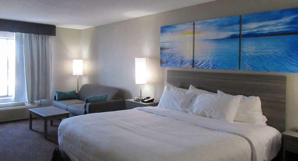 Clarion Pointe Evansville North Warrenton Номер фото