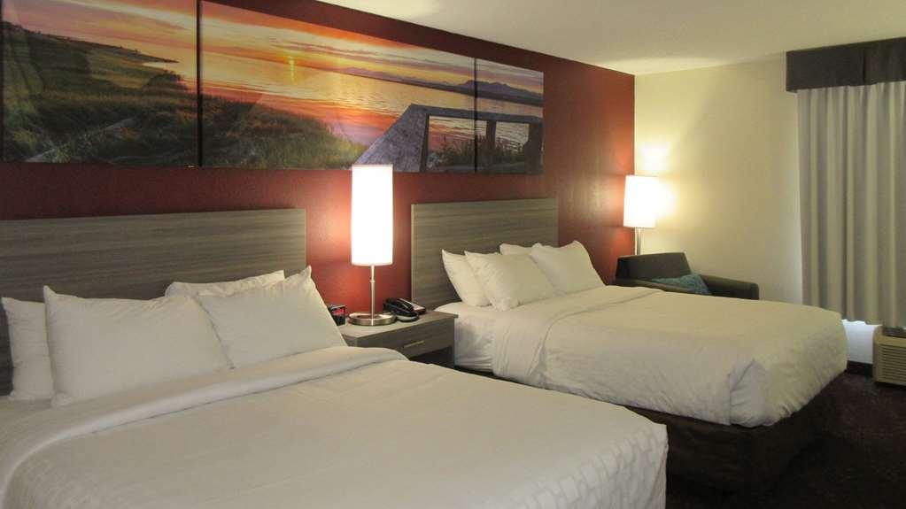 Clarion Pointe Evansville North Warrenton Номер фото