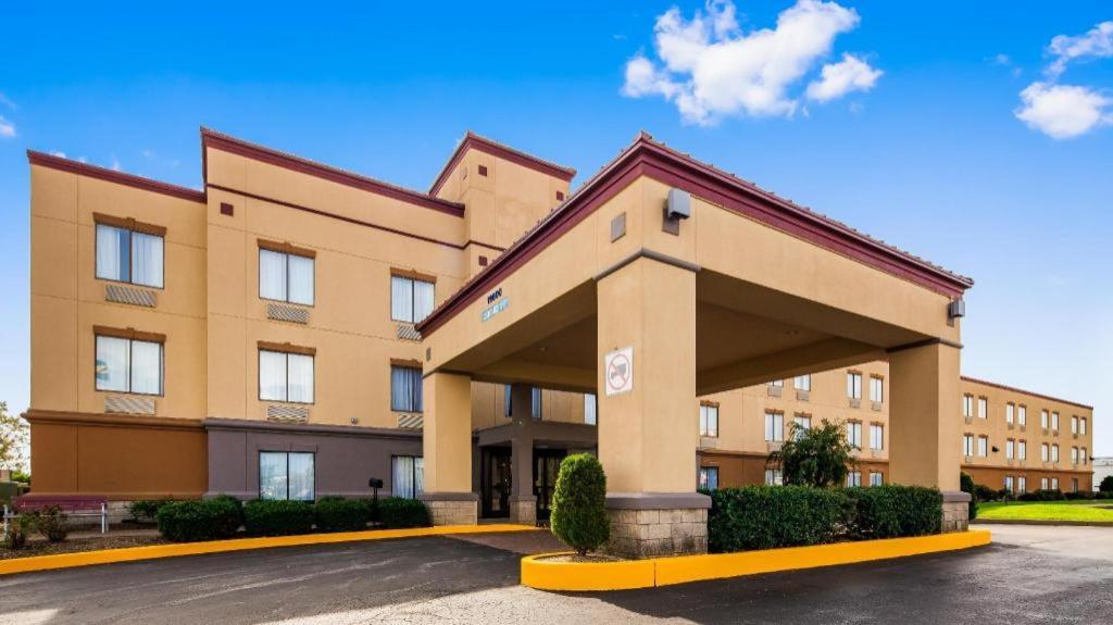 Clarion Pointe Evansville North Warrenton Экстерьер фото