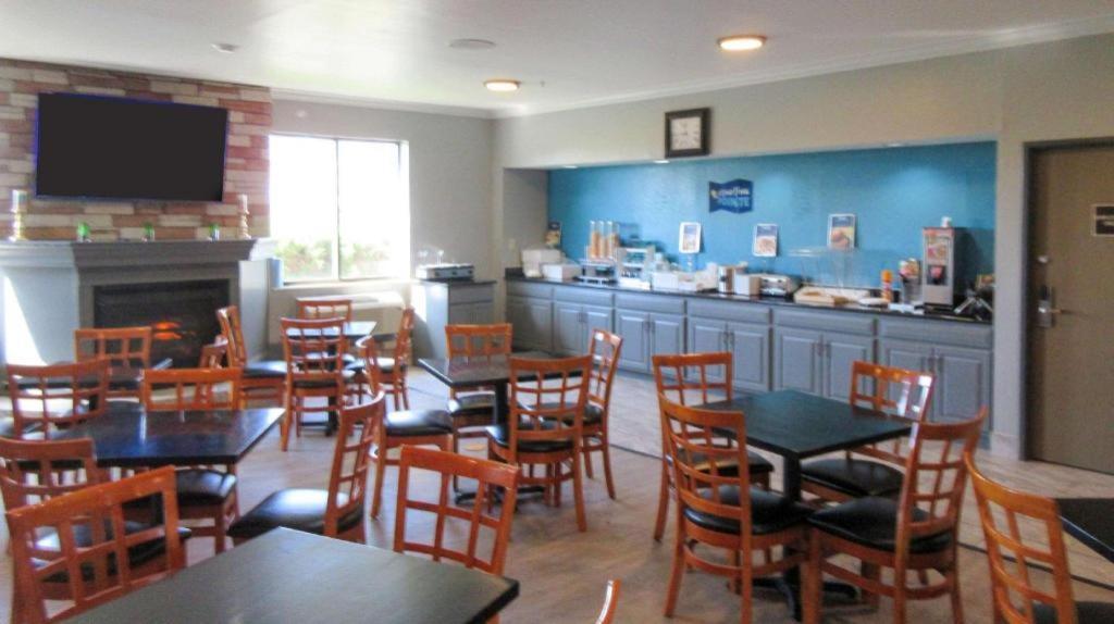 Clarion Pointe Evansville North Warrenton Экстерьер фото